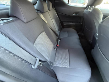 Photo 12 du bon plan TOYOTA C-HR 2.0 Hybride 184ch Collection E-CVT occasion à 25990 €