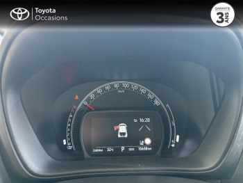 Photo 14 du bon plan TOYOTA Aygo X 1.0 VVT-i 72ch Air Collection Radars de stationnement occasion à 15490 €