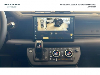 Photo 17 du bon plan LAND-ROVER Defender 110 2.0 P300e PHEV Black Edition occasion à 119900 €