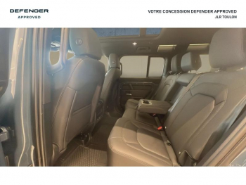 Photo 20 du bon plan LAND-ROVER Defender 110 2.0 P300e PHEV Black Edition occasion à 119900 €