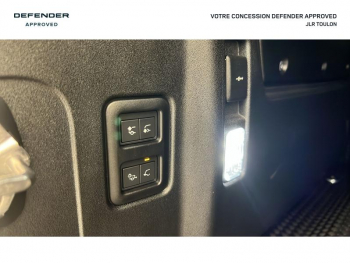Photo 22 du bon plan LAND-ROVER Defender 110 2.0 P300e PHEV Black Edition occasion à 119900 €