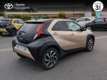 Photo 18 du bon plan TOYOTA Aygo X 1.0 VVT-i 72ch Design MY23 occasion à 13490 €