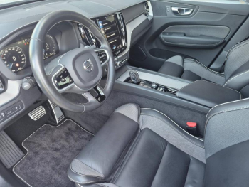 Photo 6 du bon plan VOLVO XC60 T6 AWD 253 + 87ch R-Design Geartronic occasion à 39890 €