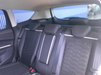 Photo 23 du bon plan FORD Kuga 1.5 Flexifuel-E85 150ch Stop&Start Vignale 4x2 BVA Euro6.2 occasion à 18900 €