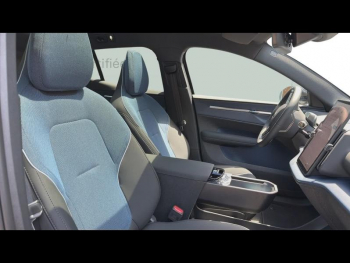 Photo 4 du bon plan VOLVO EX30 P5 Long Range 272ch 69kWh Ultra occasion à 42900 €