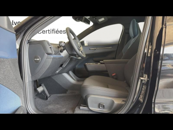 Photo 19 du bon plan VOLVO EX30 P5 Long Range 272ch 69kWh Ultra occasion à 42900 €