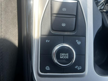 Photo 29 du bon plan FORD Explorer 3.0 EcoBoost 457ch Parallel PHEV ST-Line i-AWD BVA10 25cv occasion à 56800 €