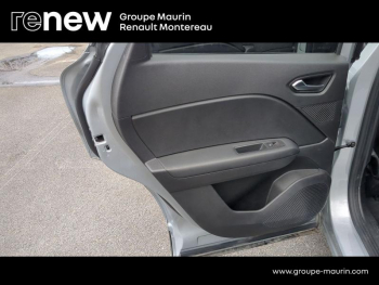 Photo 19 du bon plan RENAULT Captur 1.6 E-Tech hybride 145ch Evolution occasion à 21490 €