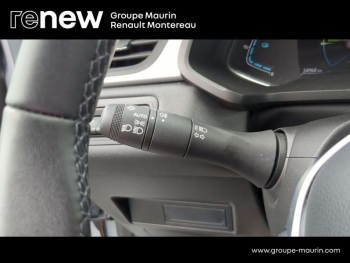 Photo 24 du bon plan RENAULT Captur 1.6 E-Tech hybride 145ch Evolution occasion à 21490 €