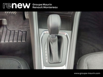 Photo 31 du bon plan RENAULT Captur 1.6 E-Tech hybride 145ch Evolution occasion à 21490 €