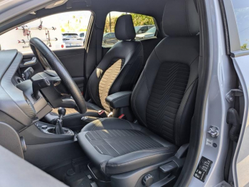 Photo 18 du bon plan FORD Puma 1.0 Flexifuel 125ch S&S mhev st-Line x Gold edition occasion à 20990 €