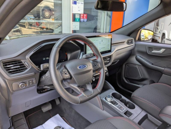 Photo 19 du bon plan FORD Kuga 2.5 Duratec 180ch Hybrid FlexiFuel ST-Line Powershift occasion à 31500 €
