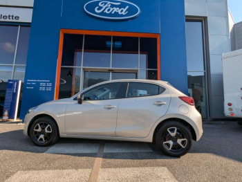 Photo 5 du bon plan MAZDA Mazda 2 1.5 e-SKYACTIV G M Hybrid 90ch Centre-Line 2023 occasion à 14990 €