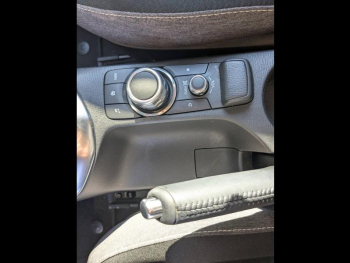 Photo 16 du bon plan MAZDA Mazda 2 1.5 e-SKYACTIV G M Hybrid 90ch Centre-Line 2023 occasion à 14990 €
