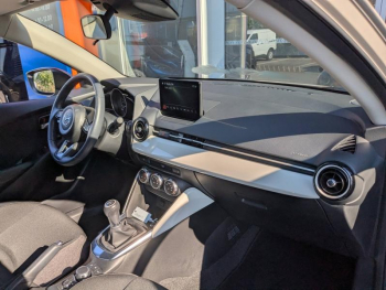 Photo 20 du bon plan MAZDA Mazda 2 1.5 e-SKYACTIV G M Hybrid 90ch Centre-Line 2023 occasion à 14990 €