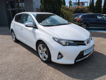 Photo 2 du bon plan TOYOTA Auris 124 D-4D FAP Style occasion à 10980 €
