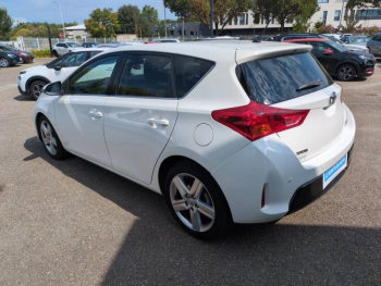 Photo 3 du bon plan TOYOTA Auris 124 D-4D FAP Style occasion à 10980 €