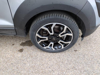 Photo 21 du bon plan FORD EcoSport 1.0 EcoBoost 125ch Active 6cv occasion à 14990 €