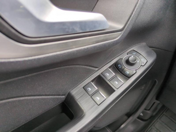 Photo 15 du bon plan FORD Kuga 2.5 Duratec 190ch FHEV E85 Titanium BVA occasion à 23990 €