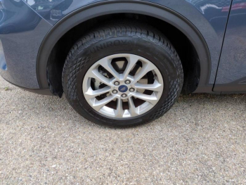 Photo 25 du bon plan FORD Kuga 2.5 Duratec 190ch FHEV E85 Titanium BVA occasion à 23990 €