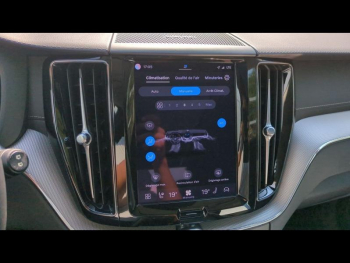 Photo 36 du bon plan VOLVO XC60 T6 AWD 253 + 145ch Utimate Style Dark Geartronic occasion à 48990 €