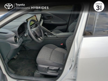 Photo 9 du bon plan TOYOTA C-HR 1.8 Hybride 140ch Graphic MY26 occasion à 33190 €