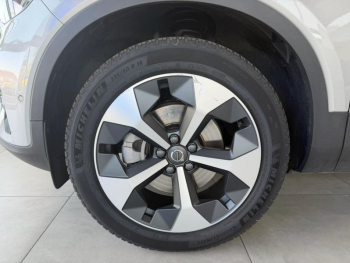 Photo 10 du bon plan VOLVO XC40 B3 163ch Plus DCT 7 occasion à 34200 €