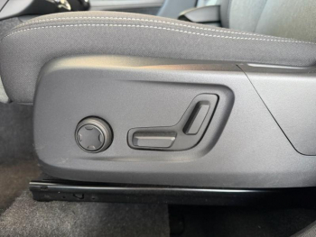 Photo 17 du bon plan VOLVO XC40 B3 163ch Plus DCT 7 occasion à 34200 €