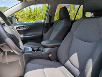 Photo 16 du bon plan TOYOTA RAV4 Hybride 218ch Dynamic 2WD occasion à 22990 €