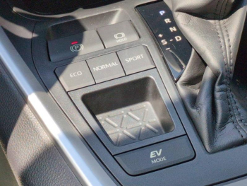 Photo 23 du bon plan TOYOTA RAV4 Hybride 218ch Dynamic 2WD occasion à 22990 €