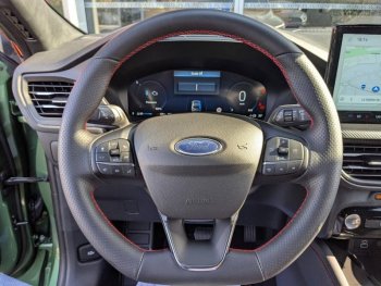 Photo 11 du bon plan FORD Kuga 2.5 Duratec 180ch Hybrid FlexiFuel ST-Line Powershift occasion à 32400 €