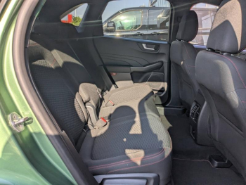 Photo 20 du bon plan FORD Kuga 2.5 Duratec 180ch Hybrid FlexiFuel ST-Line Powershift occasion à 32400 €