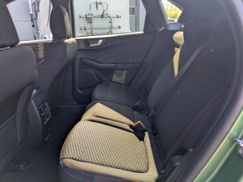 Photo 21 du bon plan FORD Kuga 2.5 Duratec 180ch Hybrid FlexiFuel ST-Line Powershift occasion à 32400 €