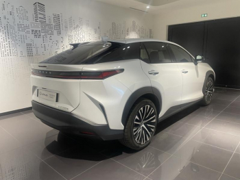 Photo 4 du bon plan LEXUS RZ 350e Luxe MC26 occasion à 51900 €