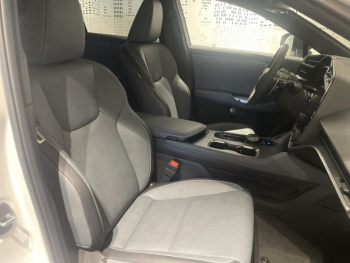 Photo 16 du bon plan LEXUS RZ 350e Luxe MC26 occasion à 51900 €