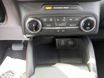 Photo 15 du bon plan FORD Kuga 2.5 Duratec 225ch PHEV ST-Line Business BVA occasion à 28900 €