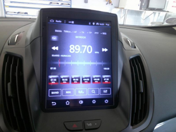 Photo 6 du bon plan FORD C-MAX 1.0 SCTi 100ch EcoBoost Stop&Start E85 Titanium X occasion à 8290 €