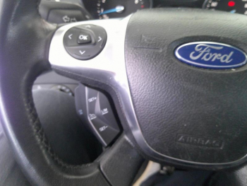 Photo 14 du bon plan FORD C-MAX 1.0 SCTi 100ch EcoBoost Stop&Start E85 Titanium X occasion à 8290 €
