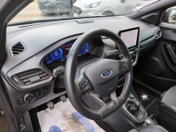 Photo 17 du bon plan FORD Puma 1.5 EcoBoost 200ch S&S ST Gold Edition occasion à 22990 €