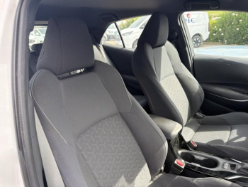 Photo 11 du bon plan TOYOTA Corolla 122h Dynamic MY20 occasion à 17990 €