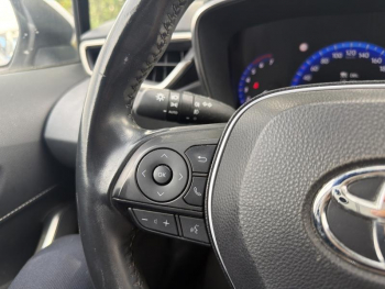 Photo 20 du bon plan TOYOTA Corolla 122h Dynamic MY20 occasion à 17990 €