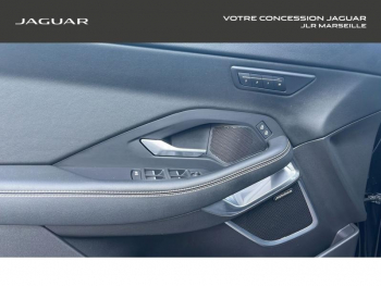 Photo 18 du bon plan JAGUAR E-Pace P300e PHEV R-Dynamic SE BVA AWD occasion à 34900 €
