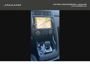 Photo 19 du bon plan JAGUAR E-Pace P300e PHEV R-Dynamic SE BVA AWD occasion à 34900 €