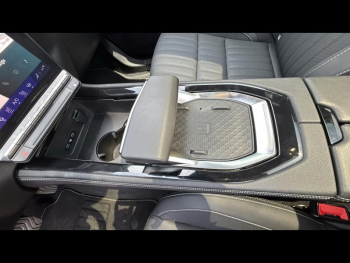 Photo 16 du bon plan RENAULT Espace 1.2 E-Tech full hybrid 200ch Iconic 7 places - 25 occasion à 47750 €