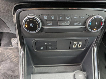 Photo 14 du bon plan FORD EcoSport 1.0 EcoBoost 125ch Active 6cv occasion à 14900 €