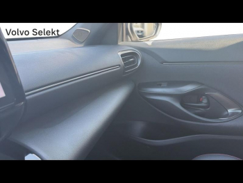 Photo 15 du bon plan TOYOTA Yaris Cross 116h GR Sport MY22 occasion à 24900 €