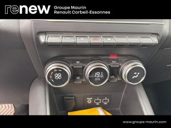Photo 26 du bon plan RENAULT Captur 1.6 E-Tech Plug-in 160ch Intens occasion à 15880 €