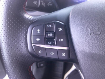 Photo 21 du bon plan FORD Kuga 2.5 Duratec 225ch PHEV ST-Line BVA occasion à 32900 €