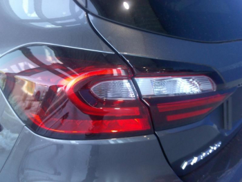 Photo 3 du bon plan FORD Fiesta 1.0 Flexifuel 95ch Active X 5p occasion à 16901 €