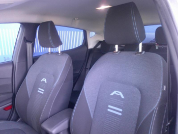 Photo 19 du bon plan FORD Fiesta 1.0 Flexifuel 95ch Active X 5p occasion à 16901 €